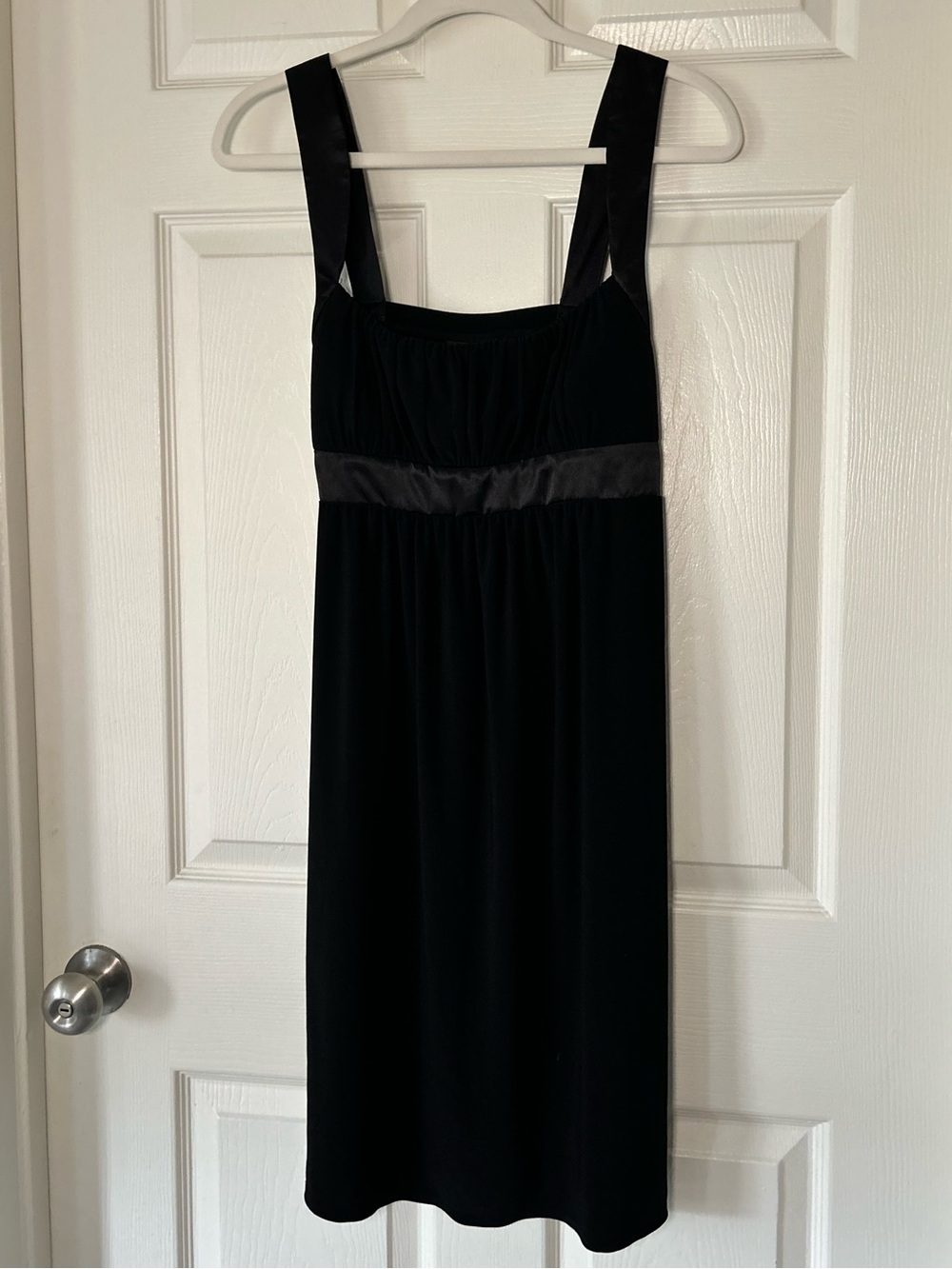 dressbarn Black Satin Trim Sleeveless Evening Dress - Size 10